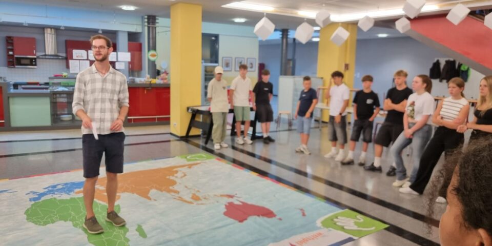 news_Weltverteilungsspiel_ (2)